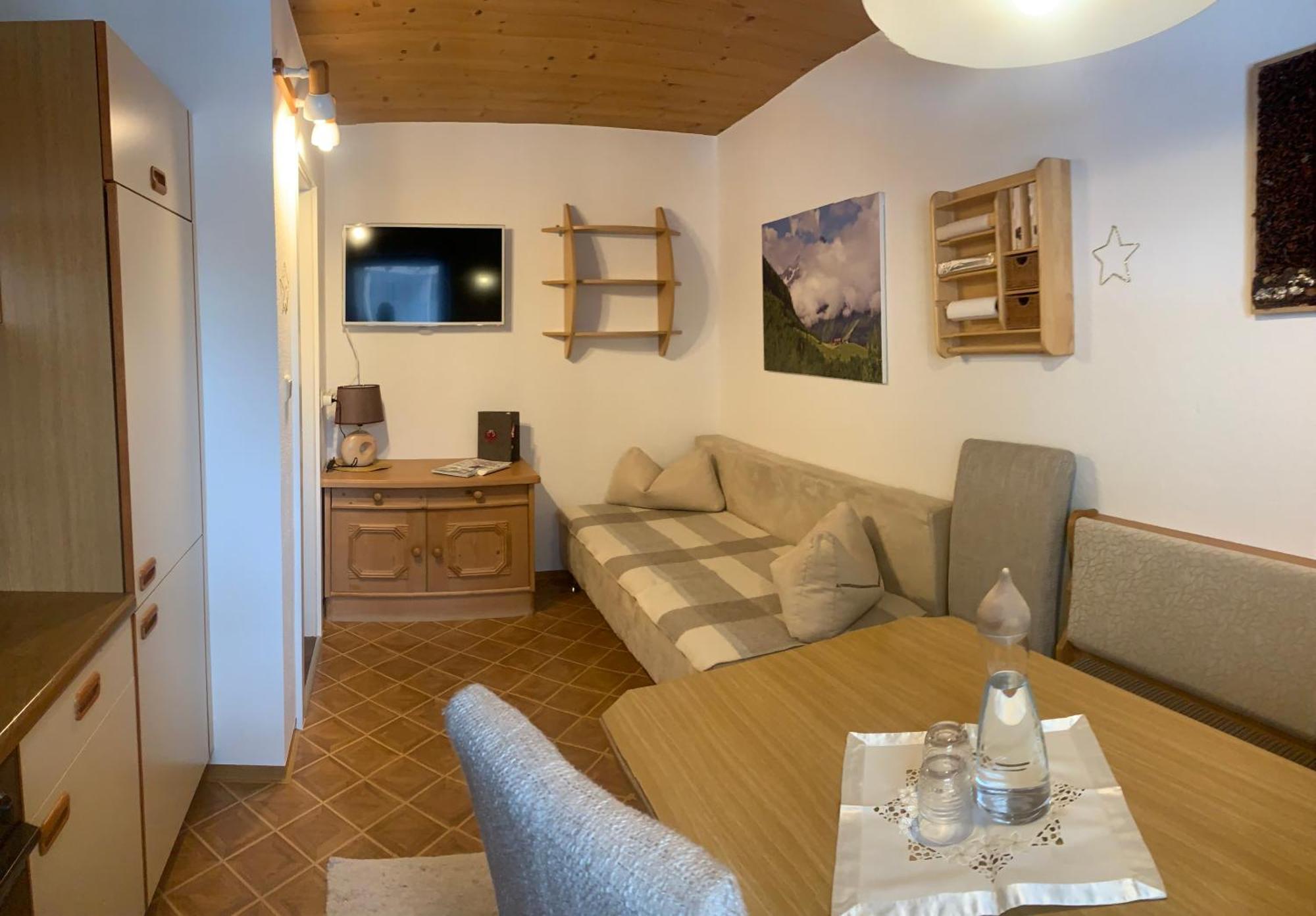 Gaestehaus Sissy Längenfeld Exteriör bild