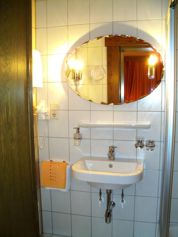 Gaestehaus Sissy Längenfeld Rum bild